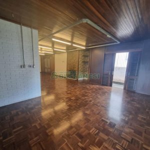 Casa com 300m², 4 dormitórios, 4 vagas, no bairro Centro em Caxias do Sul para Alugar ou Comprar