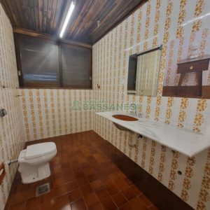 Casa com 300m², 4 dormitórios, 4 vagas, no bairro Centro em Caxias do Sul para Alugar ou Comprar