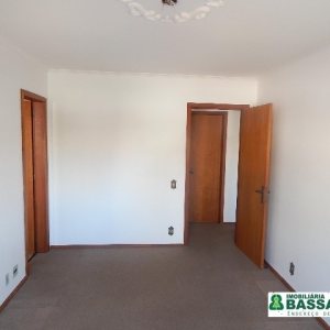 Apartamento com 146m², 3 dormitórios, 2 vagas, no bairro Pio X em Caxias do Sul para Alugar