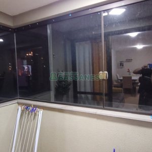 Apartamento com 83m², 2 dormitórios, 2 vagas, no bairro Jardim do Shopping em Caxias do Sul para Comprar
