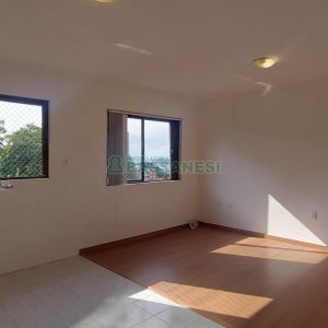 Apartamento com 49m², 1 dormitório, 1 vaga, no bairro Petrópolis em Caxias do Sul para Alugar