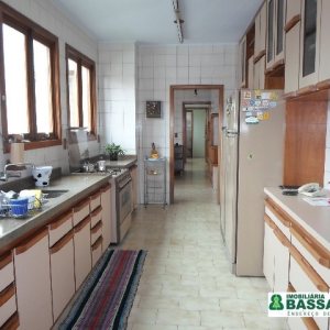 Apartamento com 345m², 4 dormitórios, 2 vagas, no bairro Panazzolo em Caxias do Sul para Comprar