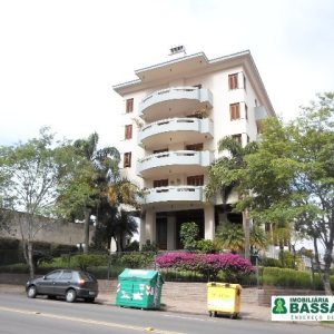 Apartamento com 345m², 4 dormitórios, 2 vagas, no bairro Panazzolo em Caxias do Sul para Comprar