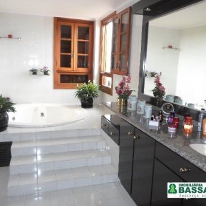 Apartamento com 345m², 4 dormitórios, 2 vagas, no bairro Panazzolo em Caxias do Sul para Comprar