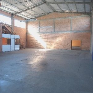 Pavilhão com 880m², no bairro Presidente Vargas em Caxias do Sul para Alugar