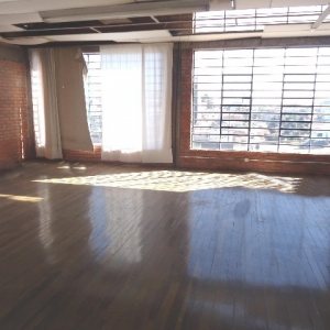 Pavilhão com 880m², no bairro Presidente Vargas em Caxias do Sul para Alugar