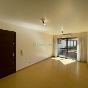 Apartamento com 75m², 2 dormitórios, 1 vaga, no bairro Centro em Caxias do Sul para Comprar