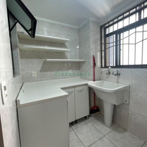 Apartamento com 75m², 2 dormitórios, 1 vaga, no bairro Centro em Caxias do Sul para Comprar