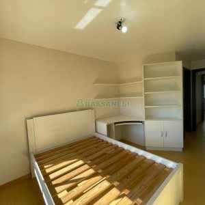 Apartamento com 75m², 2 dormitórios, 1 vaga, no bairro Centro em Caxias do Sul para Comprar