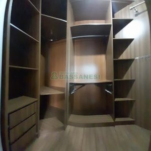 Apto Mobiliado com 140m², 3 dormitórios, 2 vagas, no bairro Pio X em Caxias do Sul para Alugar