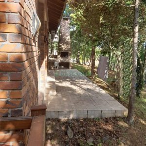 Casa com 400m², 3 dormitórios, 2 vagas, no bairro Santa Catarina em Caxias do Sul para Alugar