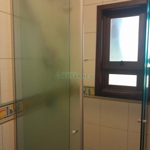 Casa com 400m², 3 dormitórios, 2 vagas, no bairro Santa Catarina em Caxias do Sul para Alugar