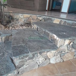 Casa com 400m², 3 dormitórios, 2 vagas, no bairro Santa Catarina em Caxias do Sul para Alugar