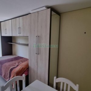 Kitinete com 39m², 1 dormitório, no bairro São Pelegrino em Caxias do Sul para Alugar