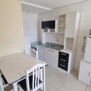 Kitinete com 39m², 1 dormitório, no bairro São Pelegrino em Caxias do Sul para Alugar