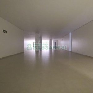 Loja com 400m², no bairro Centro em Caxias do Sul para Alugar