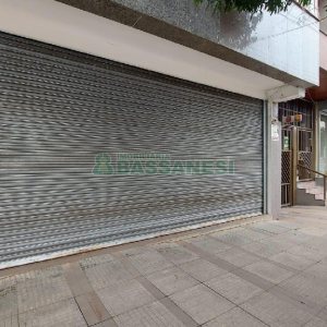 Loja com 400m², no bairro Centro em Caxias do Sul para Alugar