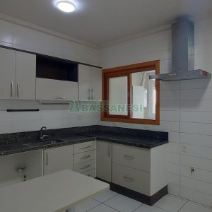 Apartamento com 140m², 3 dormitórios, 2 vagas, no bairro Centro em Caxias do Sul para Alugar ou Comprar