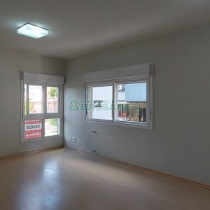 Apto Mobiliado com 140m², 3 dormitórios, 2 vagas, no bairro Centro em Caxias do Sul para Comprar