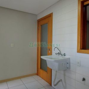 Apto Mobiliado com 140m², 3 dormitórios, 2 vagas, no bairro Centro em Caxias do Sul para Comprar