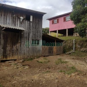 Chácara com 200m², 3 dormitórios, 1 vaga, no bairro Fazenda Souza em Caxias do Sul para Comprar