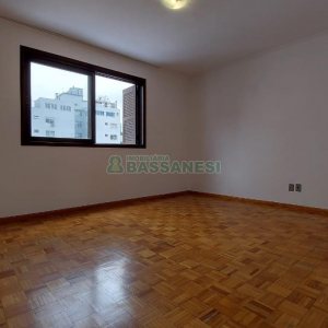 Apartamento com 170m², 3 dormitórios, 1 vaga, no bairro Lourdes em Caxias do Sul para Alugar