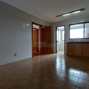 Apartamento com 170m², 3 dormitórios, 1 vaga, no bairro Lourdes em Caxias do Sul para Alugar