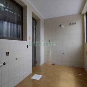 Apartamento com 170m², 3 dormitórios, 1 vaga, no bairro Lourdes em Caxias do Sul para Alugar