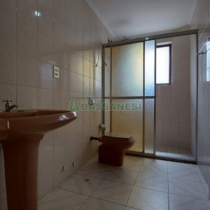 Apartamento com 170m², 3 dormitórios, 1 vaga, no bairro Lourdes em Caxias do Sul para Alugar