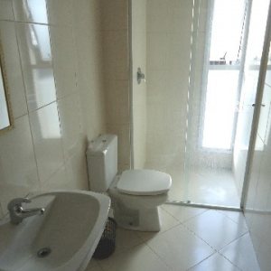 Apartamento com 90m², 3 dormitórios, 1 vaga, no bairro Floresta em Caxias do Sul para Alugar
