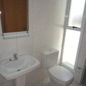 Apartamento com 90m², 3 dormitórios, 1 vaga, no bairro Floresta em Caxias do Sul para Alugar