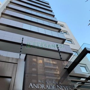 Apartamento com 172m², 3 dormitórios, 3 vagas, no bairro Centro em Caxias do Sul para Comprar