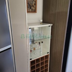 Kitinete Mobiliado com 25m², 1 dormitório, 1 vaga, no bairro Petrópolis em Caxias do Sul para Alugar