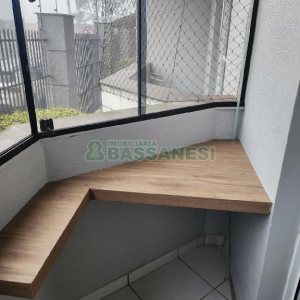 Kitinete Mobiliado com 25m², 1 dormitório, 1 vaga, no bairro Petrópolis em Caxias do Sul para Alugar
