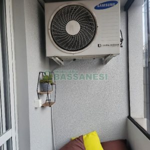 Kitinete Mobiliado com 25m², 1 dormitório, 1 vaga, no bairro Petrópolis em Caxias do Sul para Alugar