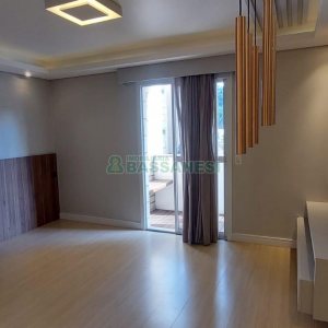Apartamento com 62m², 2 dormitórios, no bairro Universitário em Caxias do Sul para Alugar