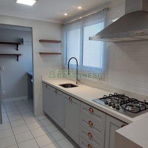 Apartamento com 62m², 2 dormitórios, no bairro Universitário em Caxias do Sul para Alugar