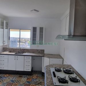 Apto Mobiliado com 94m², 3 dormitórios, 2 vagas, no bairro Rio Branco em Caxias do Sul para Comprar