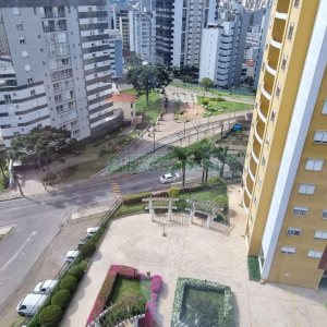 Apto Mobiliado com 94m², 3 dormitórios, 2 vagas, no bairro Rio Branco em Caxias do Sul para Comprar