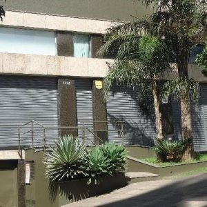 Loja com 234m², 3 vagas, no bairro Madureira em Caxias do Sul para Alugar