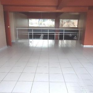 Loja com 234m², 3 vagas, no bairro Madureira em Caxias do Sul para Alugar