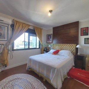 Apartamento com 221m², 3 dormitórios, 2 vagas, no bairro Centro em Caxias do Sul para Alugar ou Comprar