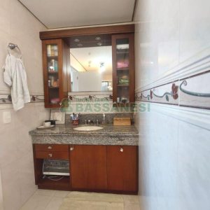 Apartamento com 221m², 3 dormitórios, 2 vagas, no bairro Centro em Caxias do Sul para Alugar ou Comprar