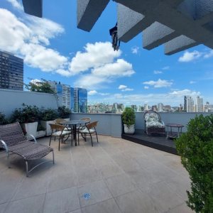 Apartamento com 221m², 3 dormitórios, 2 vagas, no bairro Centro em Caxias do Sul para Alugar ou Comprar