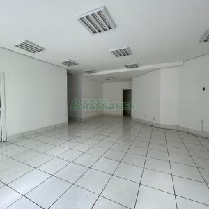 Loja com 124m², no bairro Centro em Caxias do Sul para Alugar