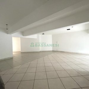 Loja com 124m², no bairro Centro em Caxias do Sul para Alugar