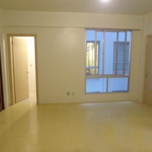 Sala com 30m², no bairro Centro em Caxias do Sul para Alugar