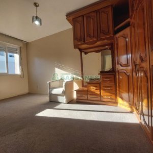 Apto Mobiliado com 75m², 2 dormitórios, 1 vaga, no bairro Pio X em Caxias do Sul para Alugar