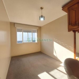 Apto Mobiliado com 75m², 2 dormitórios, 1 vaga, no bairro Pio X em Caxias do Sul para Alugar