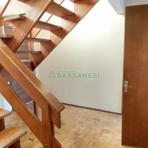 Casa Comercial com 194m², 3 dormitórios, 1 vaga, no bairro Lourdes em Caxias do Sul para Comprar